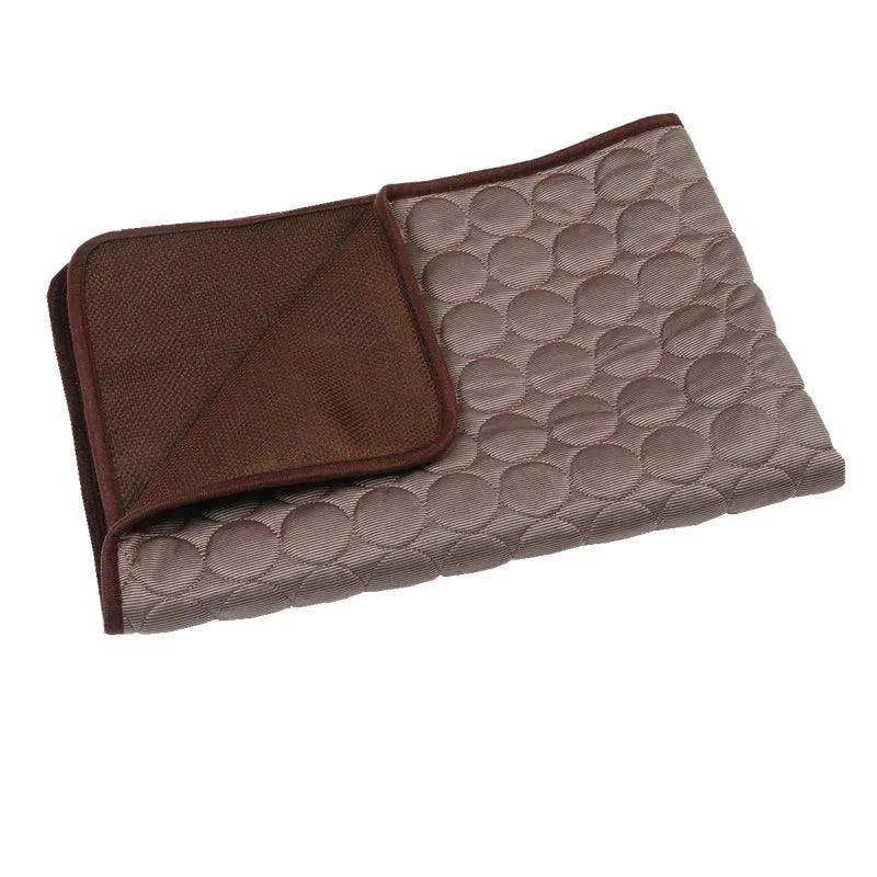 Cooling Summer Pet Bed MatDescription:
Keep your furry friends cool and comfortable this summer with this breathable, washable dog mat. Perfect for pets of all sizes, whether at home or on tRegal Pet PalaceRegal Pet PalaceCooling Summer