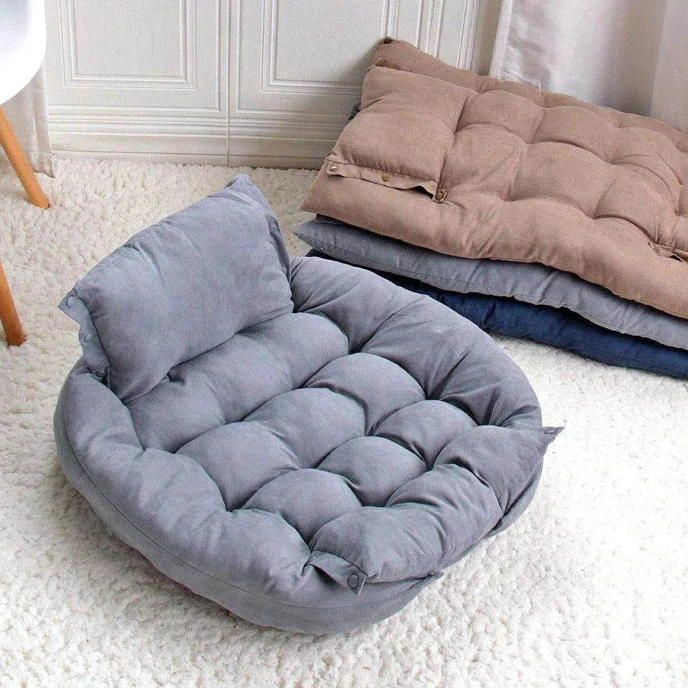 3-in-1 Cozy Pet BedDescription:
Give your pet the ultimate comfort! This multifunctional 3-in-1 bed transforms into a mat, sofa, or nest—perfect for cuddly naps in every season.
BeneRegal Pet PalaceRegal Pet Palace3-in-1 Cozy Pet Bed