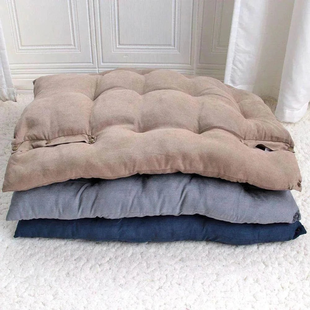 3-in-1 Cozy Pet BedDescription:
Give your pet the ultimate comfort! This multifunctional 3-in-1 bed transforms into a mat, sofa, or nest—perfect for cuddly naps in every season.
BeneRegal Pet PalaceRegal Pet Palace3-in-1 Cozy Pet Bed