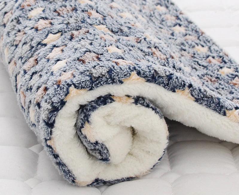 Cozy Bear Pattern Pet Bed