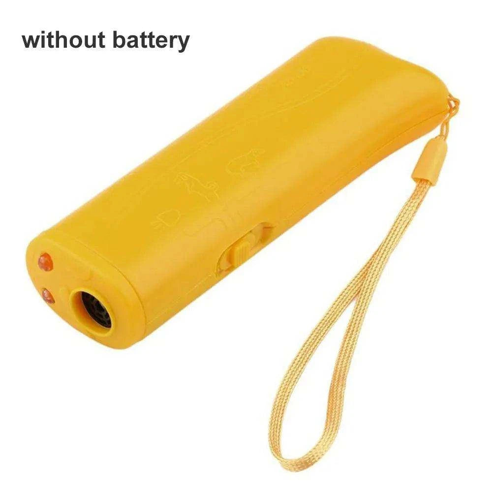 Ultrasonic Dog Repeller DeviceDescription:
Stay safe from aggressive animals! This ultrasonic dog chaser uses sound and an LED flashlight to deter threats, making walks, jogs, and outdoor advenRegal Pet PalaceRegal Pet PalaceUltrasonic Dog Repeller