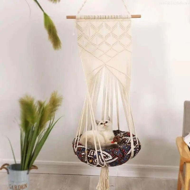 Soft Hanging Bed SwingDescription:
Treat your furry friend to the perfect nap spot with this cozy hanging bed. Its soft mesh material offers comfort and support, making it ideal for catsRegal Pet PalaceRegal Pet PalaceSoft Hanging Bed