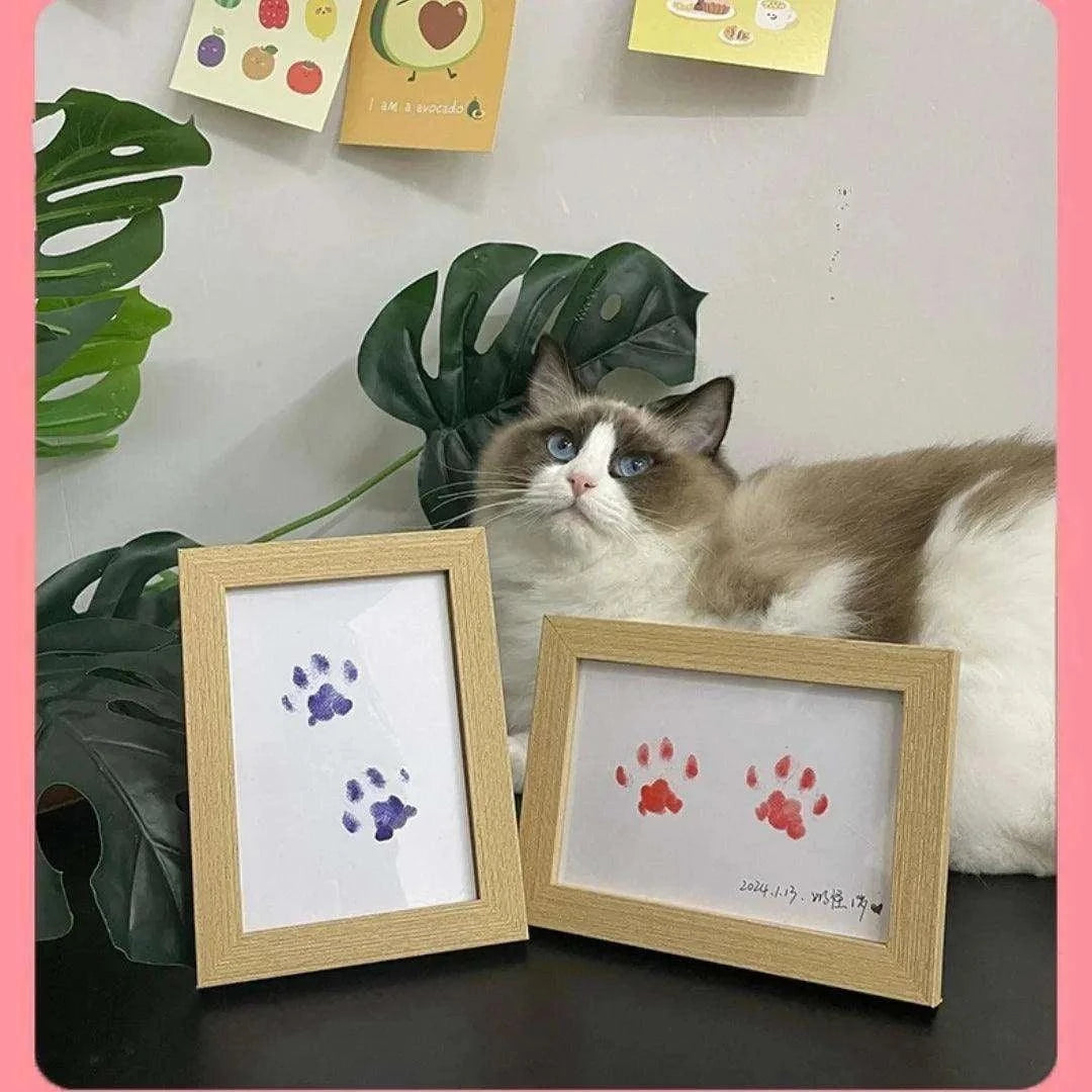Pet Paw Print KeepsakeDescription:
Preserve precious memories of your furry friend with this paw print kit. A heartfelt gift that captures their unique paw prints for lasting memories andRegal Pet PalaceRegal Pet PalacePet Paw Print