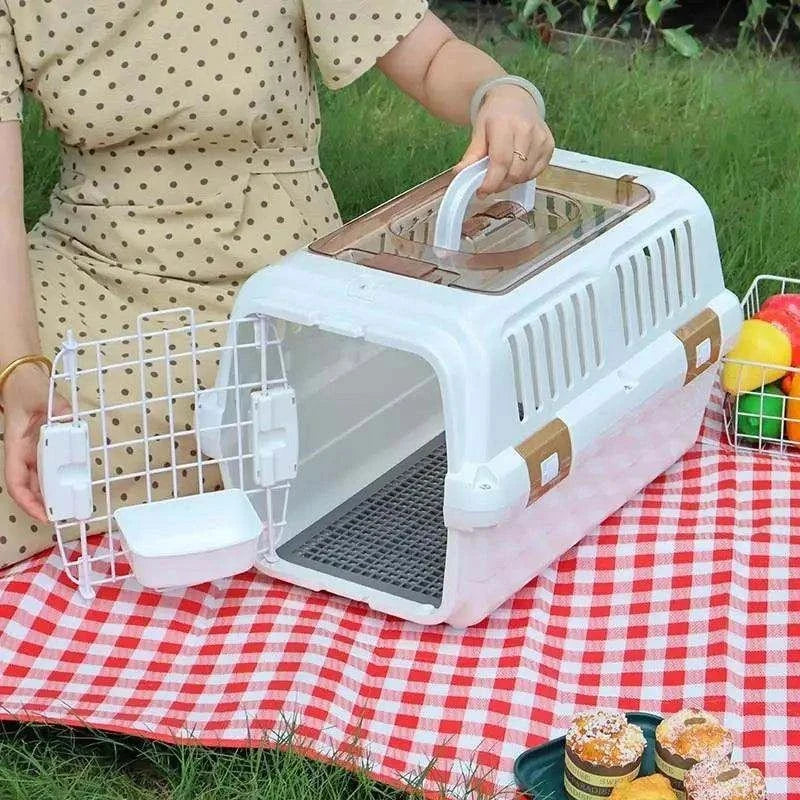Portable Pet Flight BoxDescription:
Travel with ease and comfort. This portable pet flight box ensures your pet’s safety while offering a spacious, airy environment for your cat or dog.
Regal Pet PalaceRegal Pet PalacePortable Pet Flight