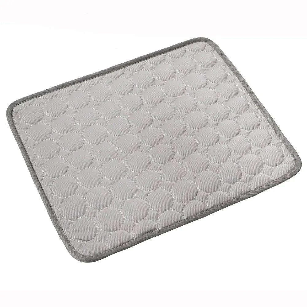 Cooling Mat for PetsDescription:
Beat the summer heat! Keep your pets cool and comfortable with this extra-large cooling mat, designed to keep them relaxed and happy all season long.
Regal Pet PalaceRegal Pet PalaceCooling Mat