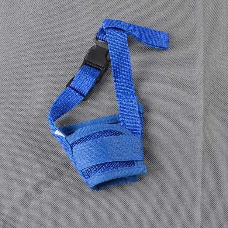 Adjustable Breathable Dog MuzzleDescription:
Keep your dog calm and safe! This breathable, adjustable muzzle gently discourages barking and chewing while ensuring comfort, making walks and vet visRegal Pet PalaceRegal Pet PalaceAdjustable Dog Muzzle
