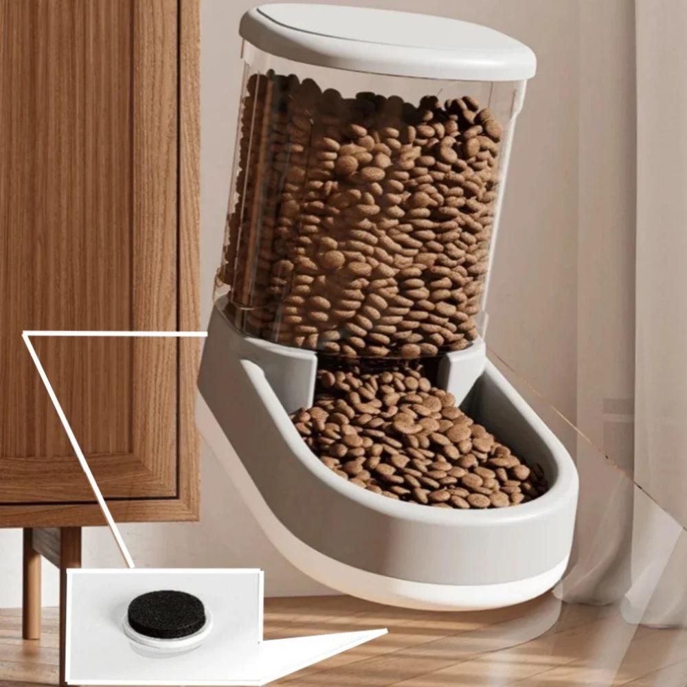Shoes-Shaped Pet Water Feeder