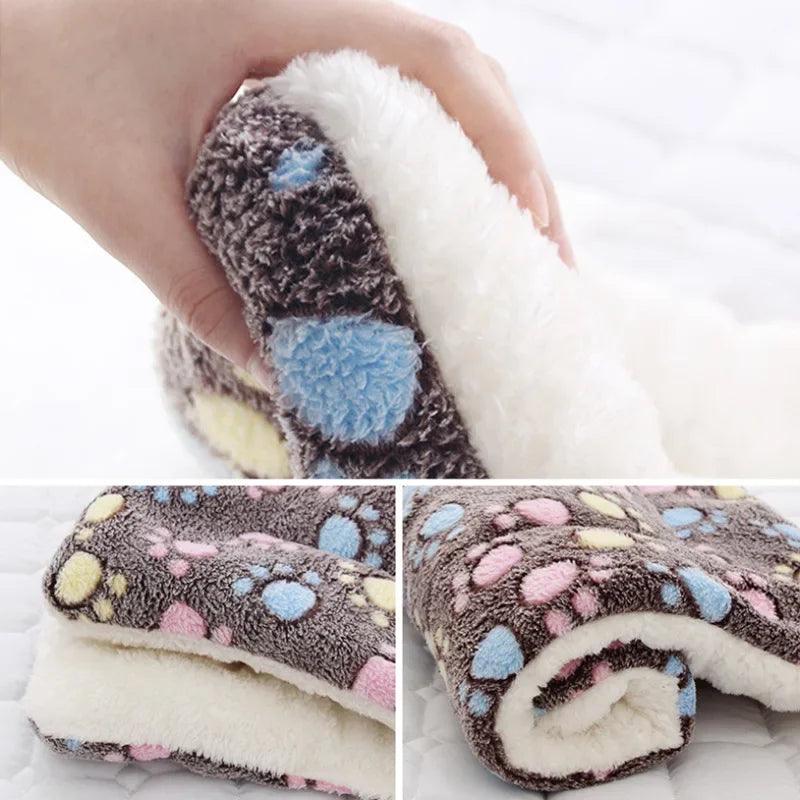 Cozy Bear Pattern Pet Bed