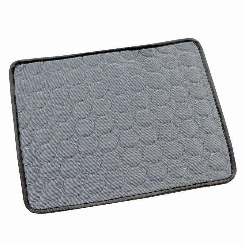 Cooling Mat for PetsDescription:
Beat the summer heat! Keep your pets cool and comfortable with this extra-large cooling mat, designed to keep them relaxed and happy all season long.
Regal Pet PalaceRegal Pet PalaceCooling Mat