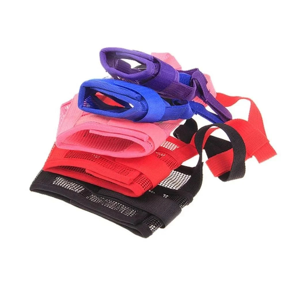 Adjustable Breathable Dog MuzzleDescription:
Keep your dog calm and safe! This breathable, adjustable muzzle gently discourages barking and chewing while ensuring comfort, making walks and vet visRegal Pet PalaceRegal Pet PalaceAdjustable Dog Muzzle
