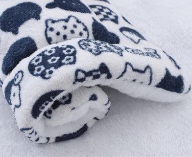 Cozy Bear Pattern Pet Bed