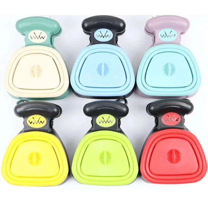 Foldable Pet Pooper ScooperDescription:

Keep your outdoor adventures clean and hassle-free! This foldable pooper scooper with biodegradable bags makes waste pickup quick and easy, ensuring a Regal Pet PalaceRegal Pet PalaceFoldable Pet Pooper