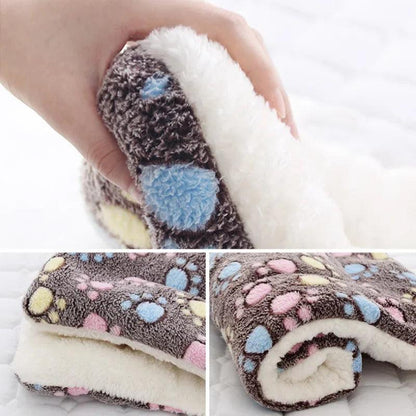 Cozy Bear Pattern Pet Bed